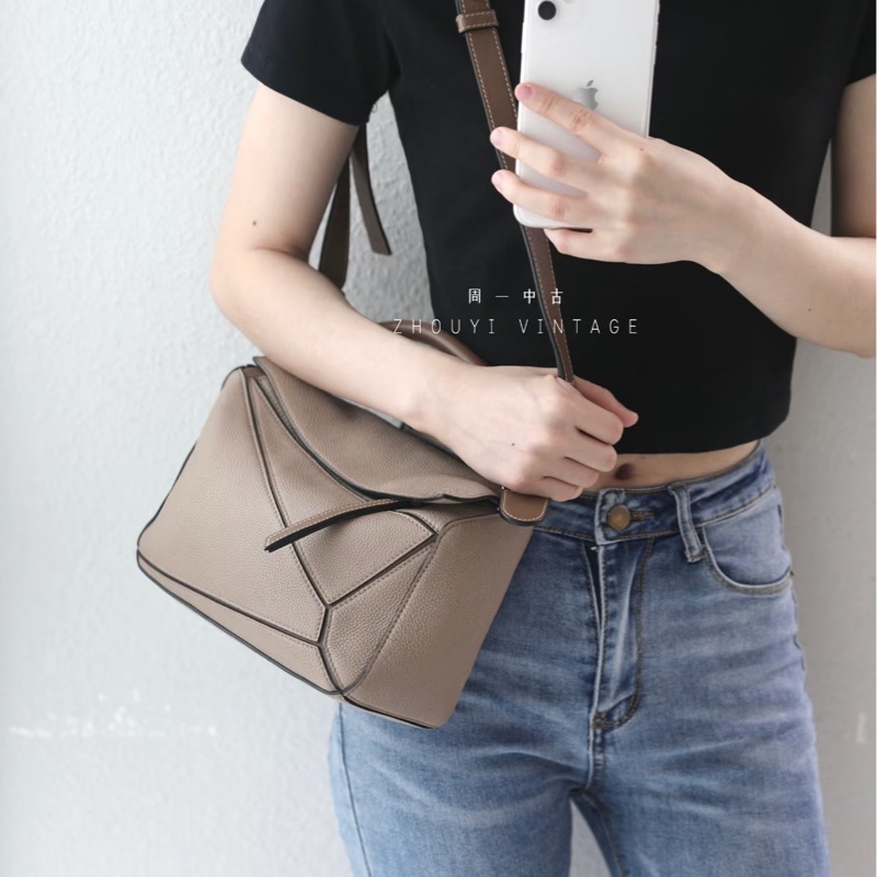 絕版羅意威幾何包LOEWE沙色拼棕牛皮Puzzle小號手提側背包-4