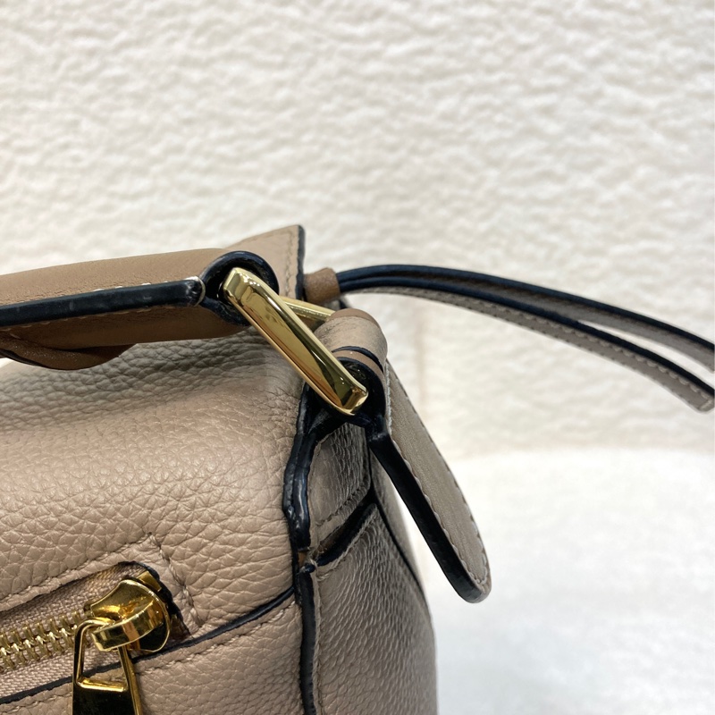 絕版羅意威幾何包LOEWE沙色拼棕牛皮Puzzle小號手提側背包-18