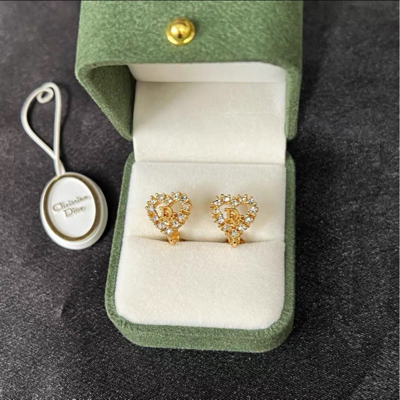 【全新✨ 全網最低價！】Dior金色 logo 耳環 耳飾 耳釘  （下單前先詢問庫存❗️）-4