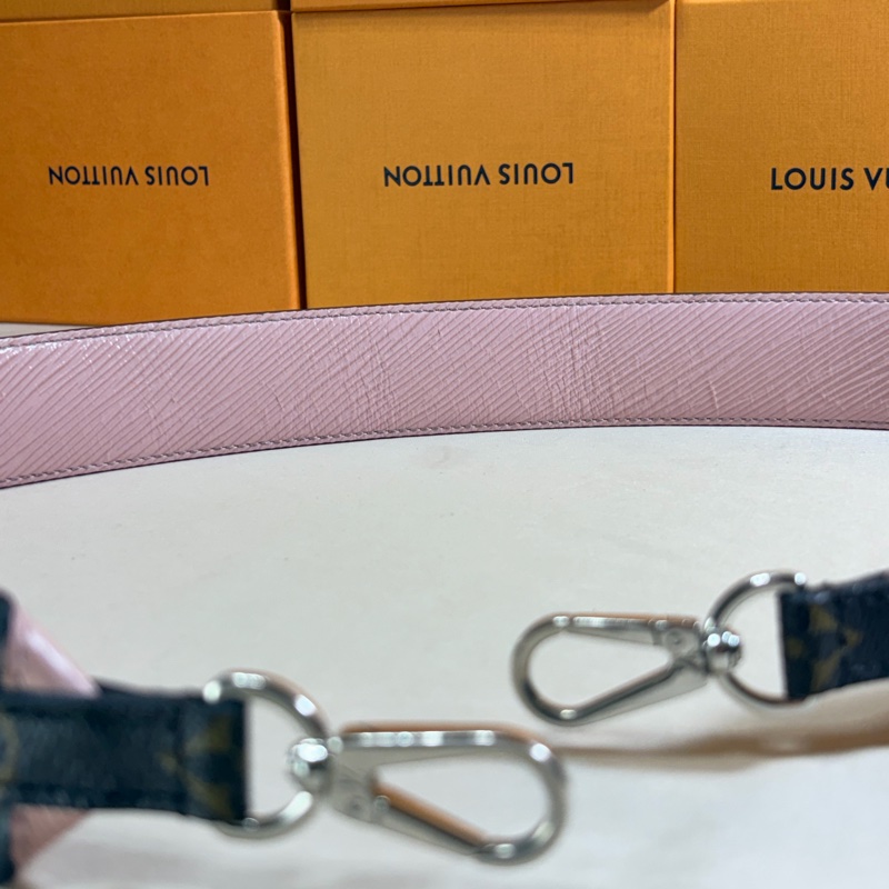‼️全台最甜 LV寬背帶/肩帶 Louis Vuitton 路易威登 水波紋拼老花 雙面用-4
