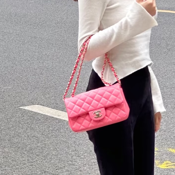 甜美富金款😍超限量💯Chanel香奈兒少女粉色金扣大mini cf單肩斜挎包-5