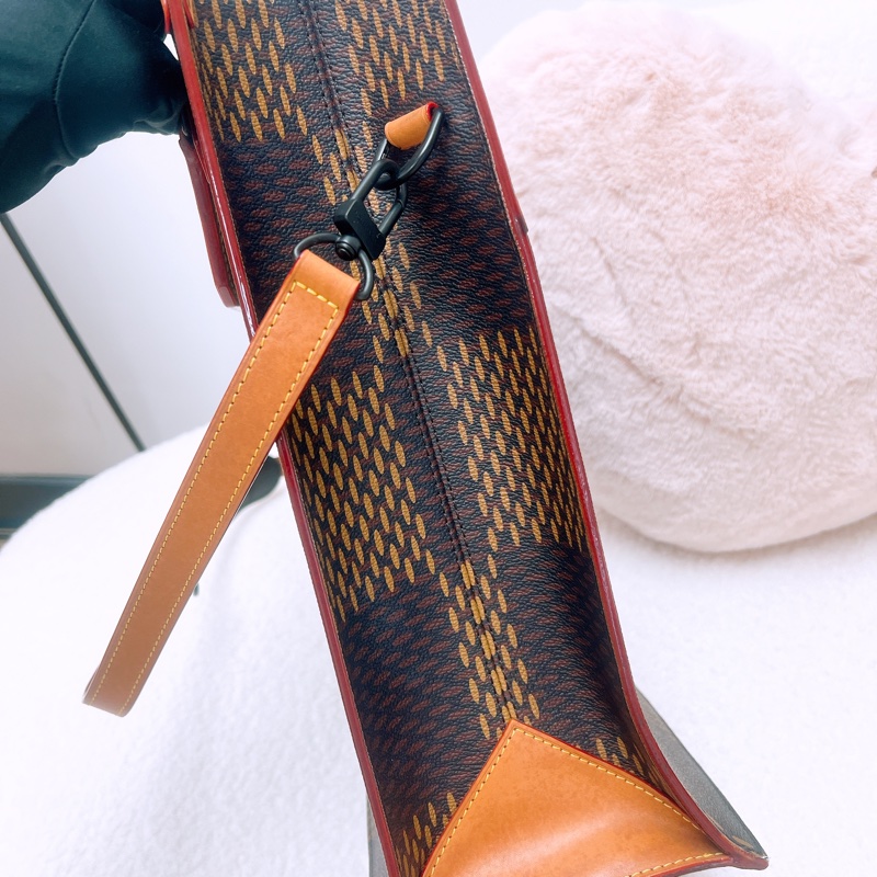 Lv x nigo 手提托特包/風琴包-4