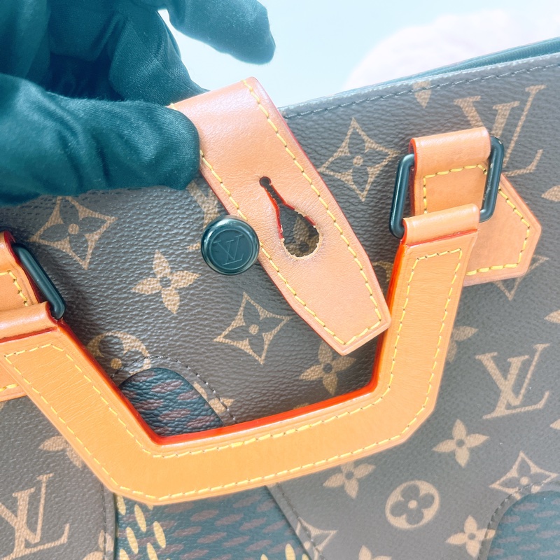 Lv x nigo 手提托特包/風琴包-9