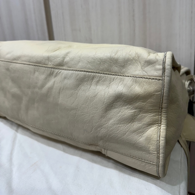 Balenciaga Giant City 白色銀扣機車包-11