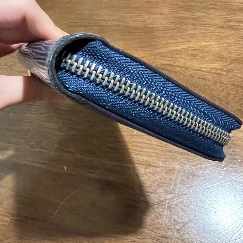 LV水波紋深藍色長夾-8