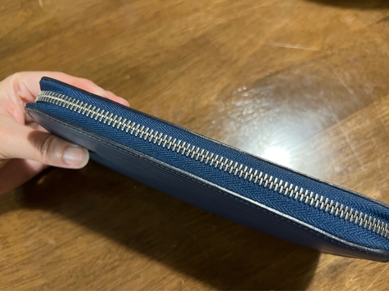 LV水波紋深藍色長夾-14