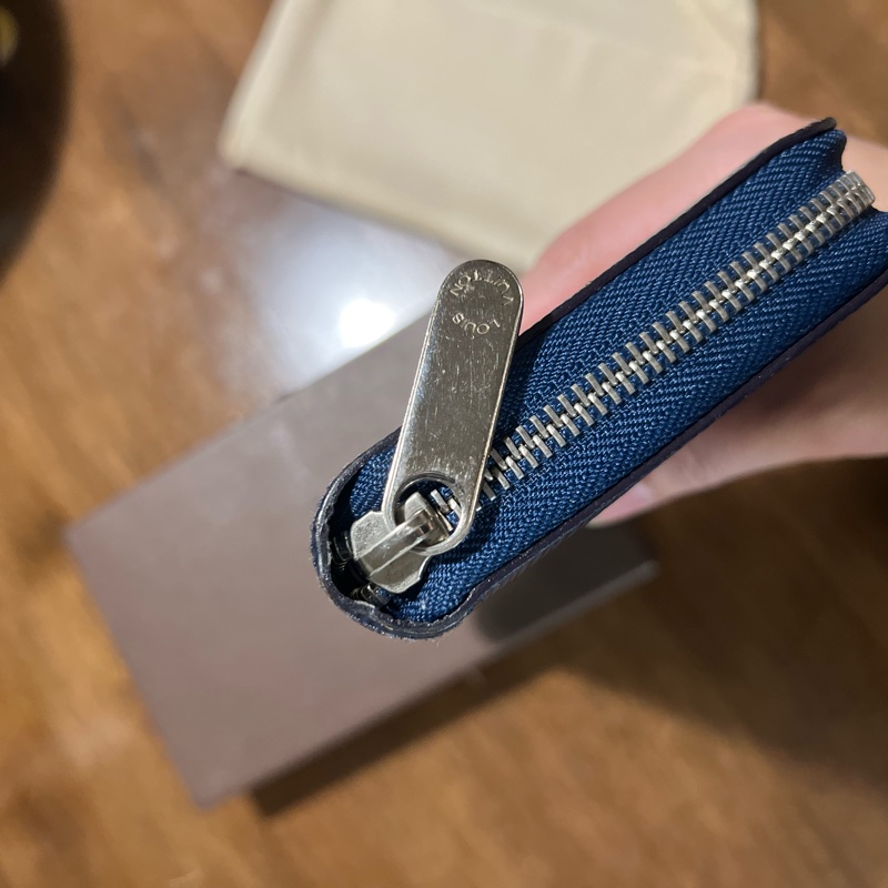 LV水波紋深藍色長夾-15