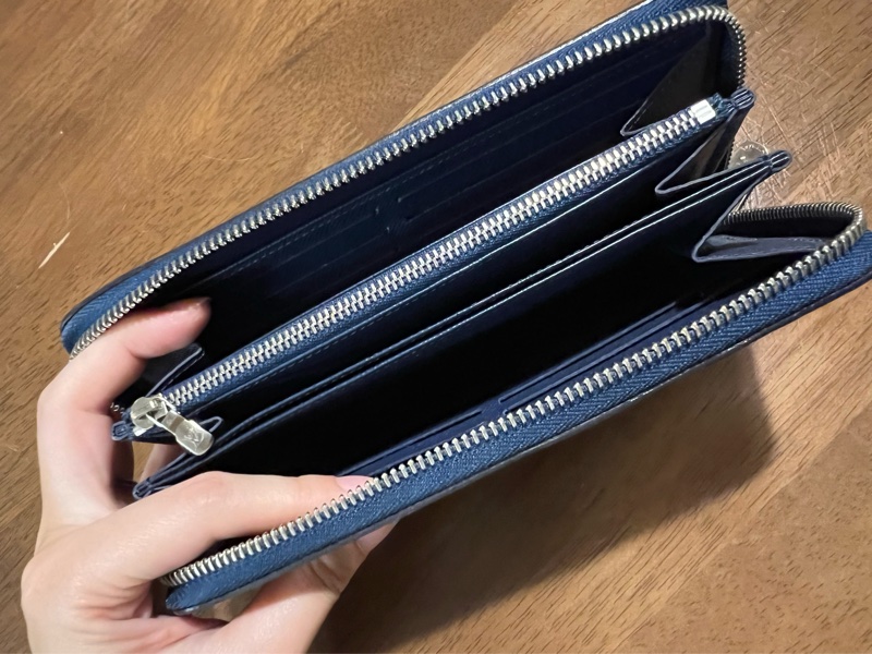 LV水波紋深藍色長夾-17