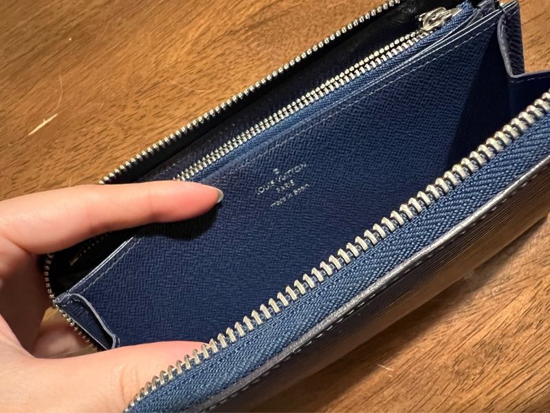 LV水波紋深藍色長夾-18