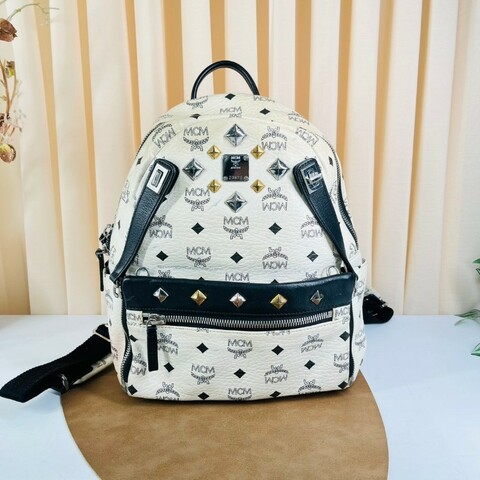 MCM  白色老花拼皮雙肩包 容量大