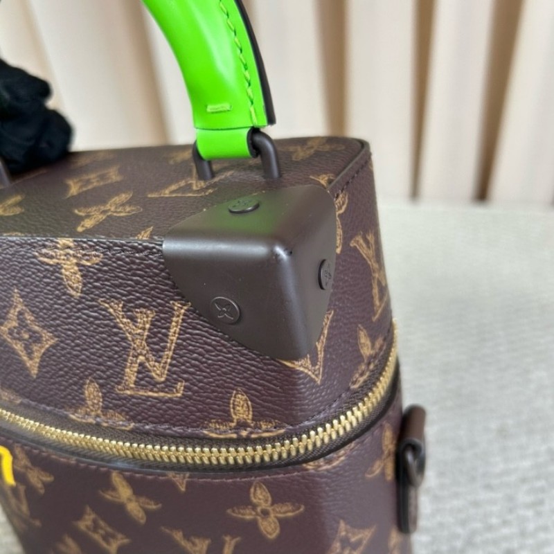 路易威登LV秀款盒子包soft trunk新款限量 有肩帶 可斜挎可單肩可手提 老花獨特設計加上綠色手柄 男女通用 芯片款-10