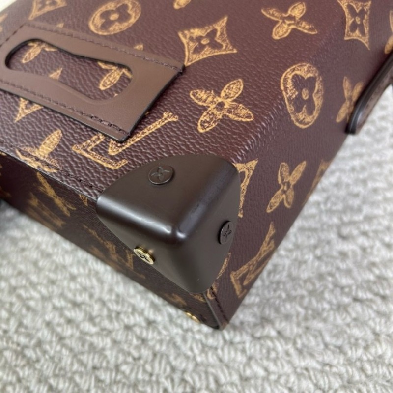 路易威登LV秀款盒子包soft trunk新款限量 有肩帶 可斜挎可單肩可手提 老花獨特設計加上綠色手柄 男女通用 芯片款-14