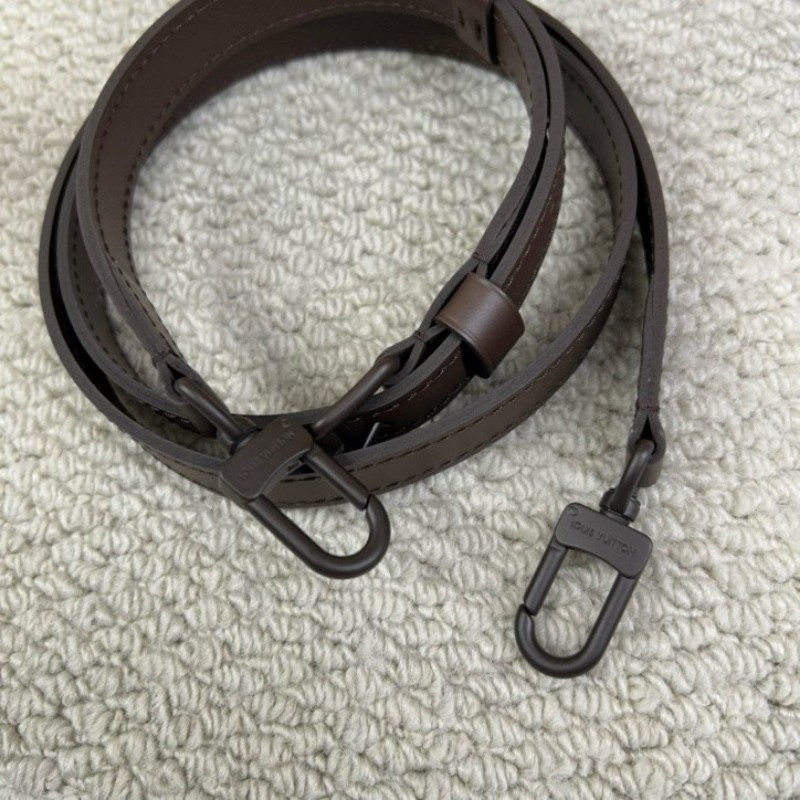 路易威登LV秀款盒子包soft trunk新款限量 有肩帶 可斜挎可單肩可手提 老花獨特設計加上綠色手柄 男女通用 芯片款-17