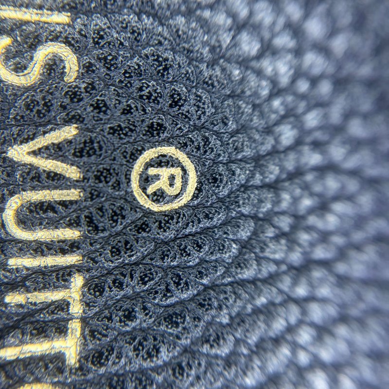 Louis Vuitton On My Side 全粒面牛皮手提包-2