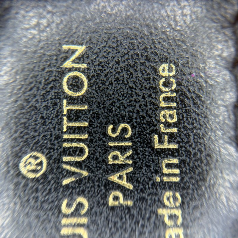 Louis Vuitton On My Side 全粒面牛皮手提包-6