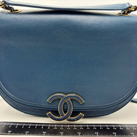 Chanel 古巴系列馬鞍包