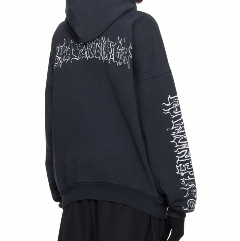 Balenciaga 男女同款 徽標連帽衛衣1 2 3碼模特身高 190 CM，所穿尺碼 4碼-2