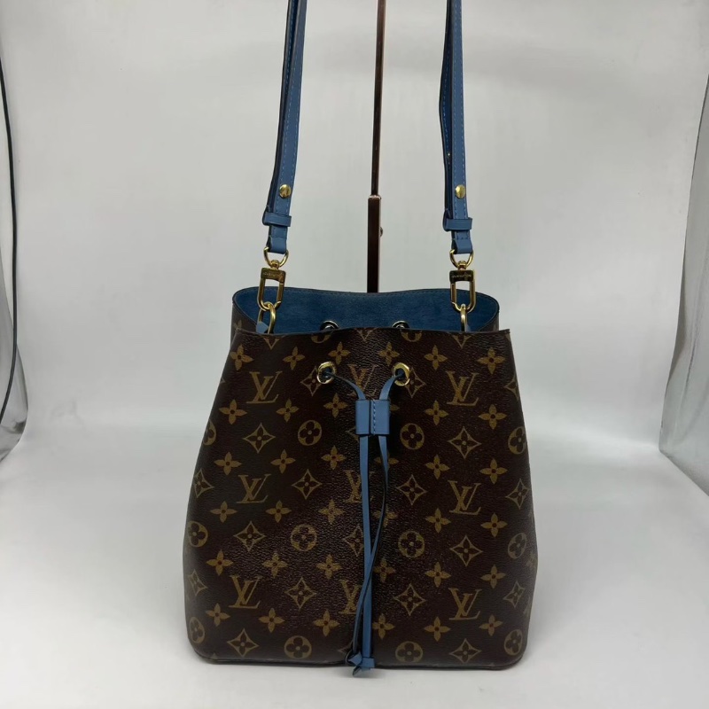 LV水桶包 棕色26 x 26 x 17.5  98新配件肩帶塵袋-1