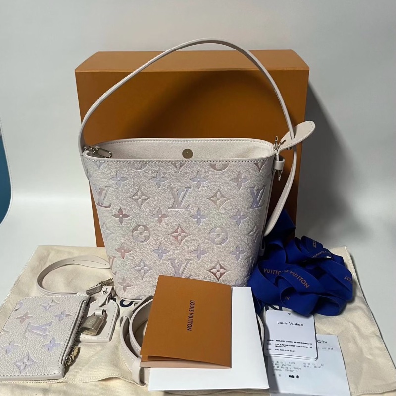 Lv夢幻紫漸變All in BB水桶包芯片 牛皮18*16*12  全新配件齊全-1