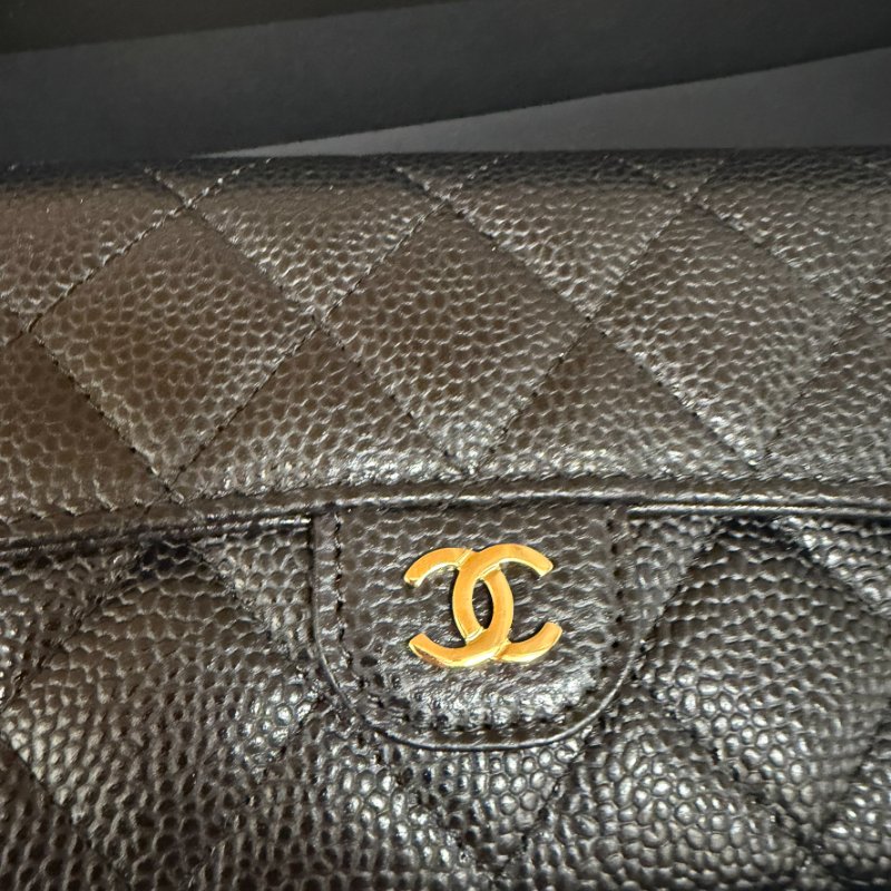 【現貨】CHANEL 經典 牛皮 魚子醬 黑金配色 中夾-6