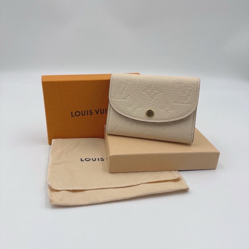 LOUIS VUITTON 路易威登 Rosalie 芯片款 純色壓花 柔軟粒面牛皮 卡包錢-0