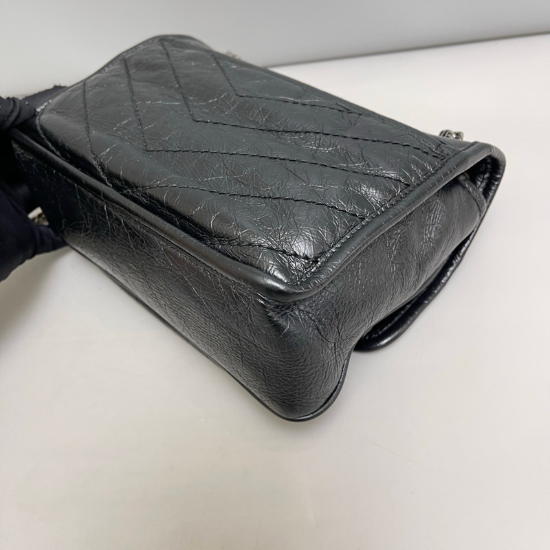 YSL Niki黑銀油臘皮小號-12