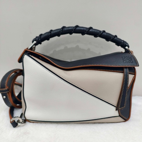 羅意威/Loewe puzzle 黑白拼燕麥色幾何包小號