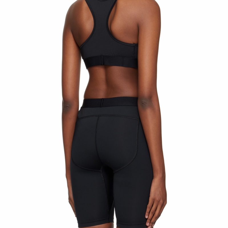 Balenciaga 女士 徽標細節運動文胸S M L碼模特身高 176.5 CM，所穿尺碼 S-5