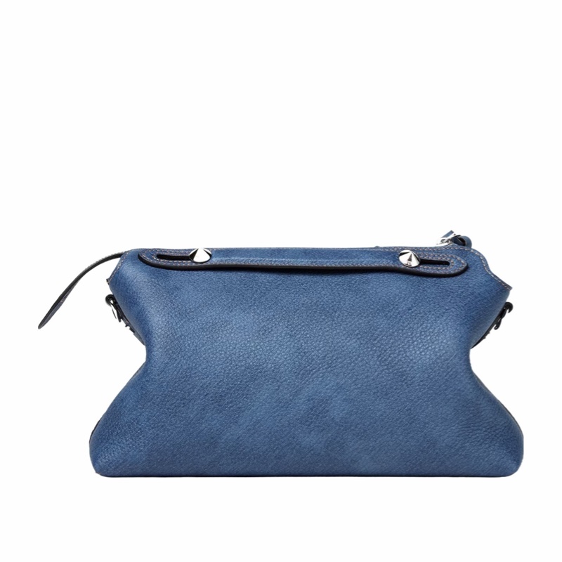 Fendi 女士 柔軟中號單肩包均碼碼中號、29cm*13cm*17cm-0