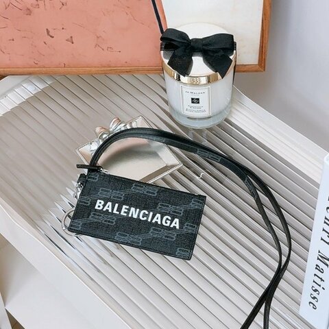 【現貨】BALENCIAGA 巴黎世家 掛脖證件套