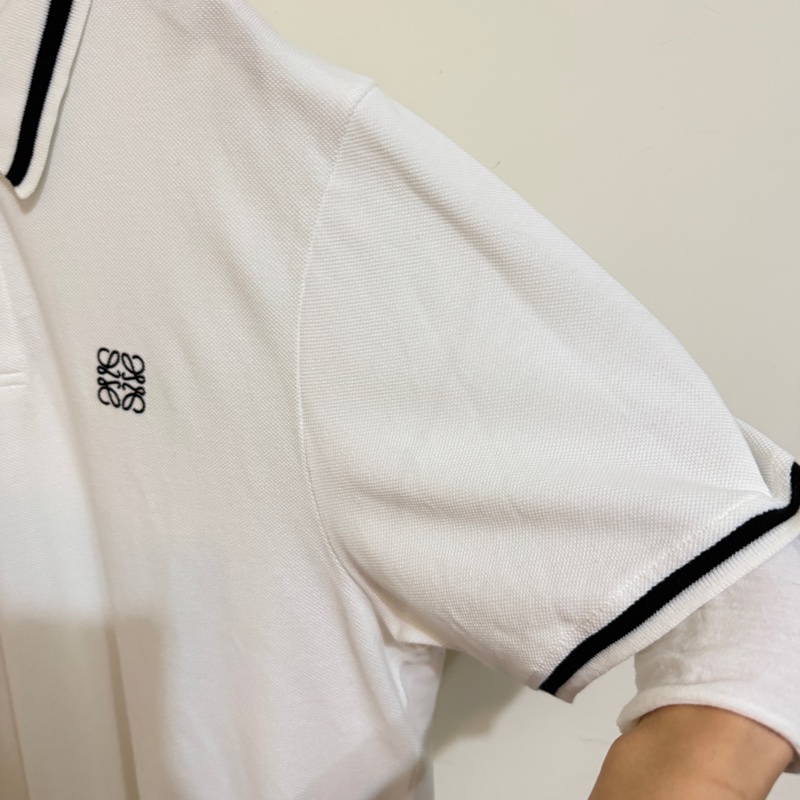914intheair精品代購『全新閒置』Loewe 經典logo anagram黑色刺繡POLO衫L-17