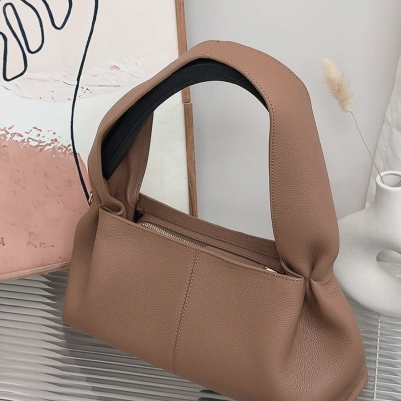 【現貨】POLENE EAST EWST 雲朵腋下包 駝色-6