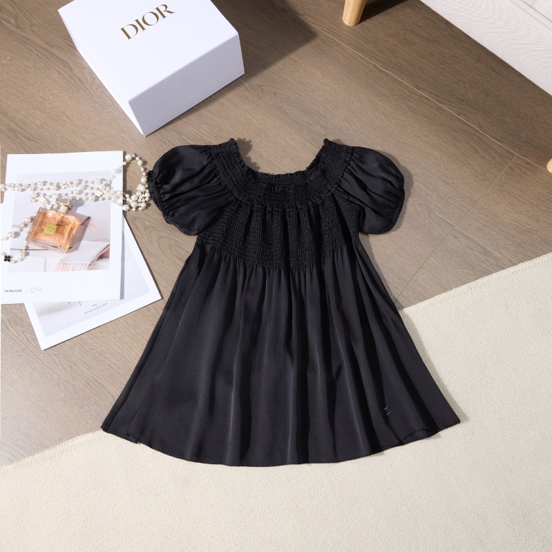 ❤️CHANEL 甜美款黑色上衣-5