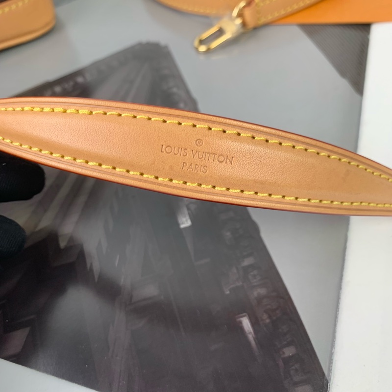 LV新款水桶包 色澤很新❤️-10