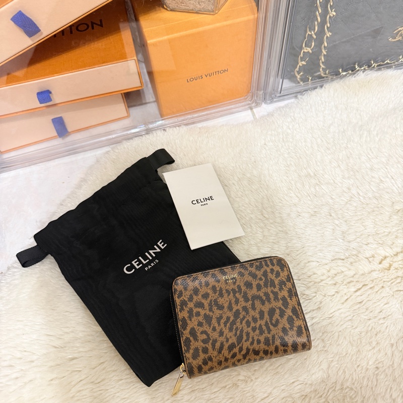 celine 棕色 零錢包 拉鏈短夾 中夾 容量好用的皮夾 豹紋招財錢包-0