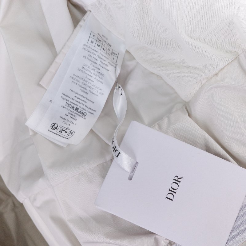 Dior 迪奧 DiorAlps 白色蝴蝶 金屬壓紋 塔夫綢 連帽羽絨外套-16