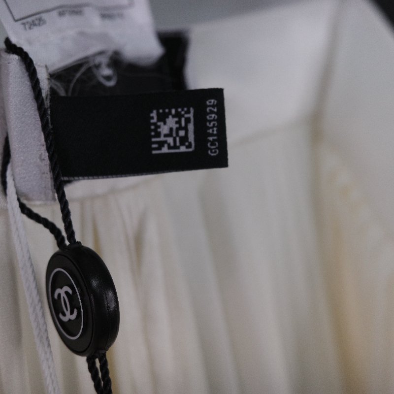 Chanel 香奈兒 象牙白 緞面 百褶長褲-11