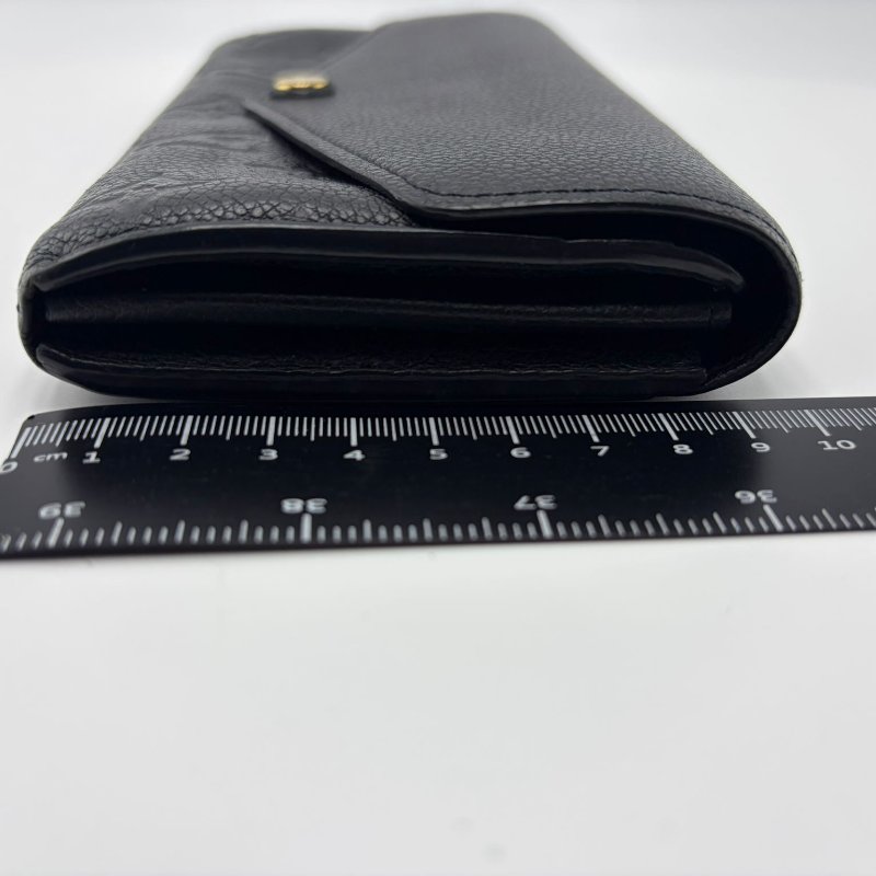 Louis Vuitton Sarah 壓紋長款皮夾-4