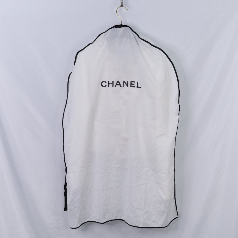 Chanel 香奈兒 2025 早春度假 白色山茶花立體貼飾 水晶裝飾 外套-2