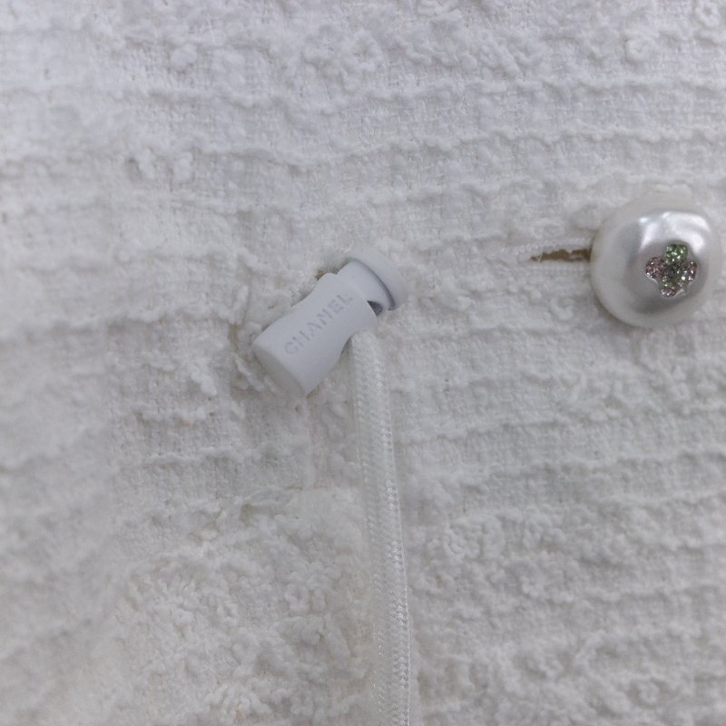 Chanel 香奈兒 25P 白色斜紋軟呢 珍珠扣風衣外套-9