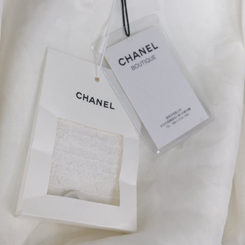 Chanel 香奈兒 25P 白色斜紋軟呢 珍珠扣風衣外套-15