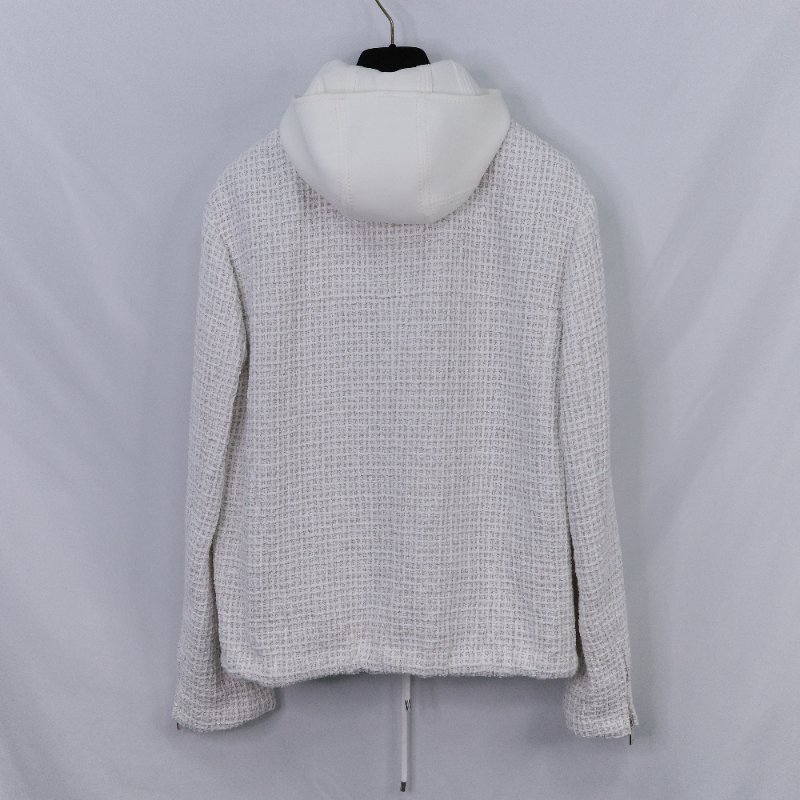 Chanel 香奈兒 立體花卉水晶裝飾 白色斜紋 軟呢外套-1