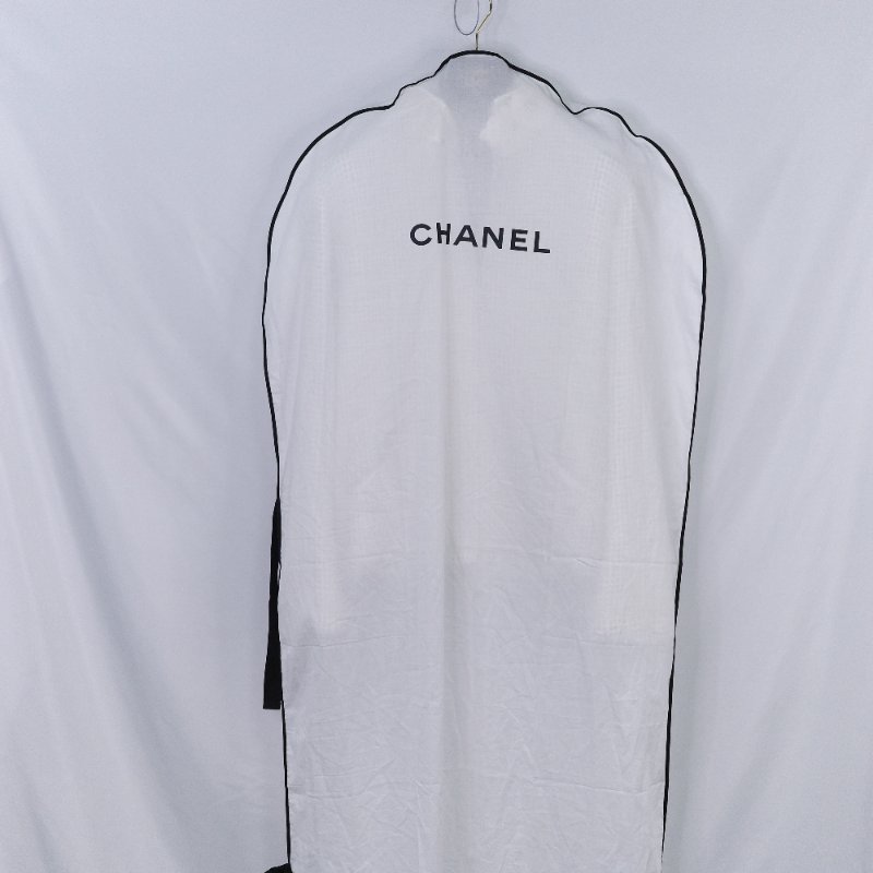 Chanel 香奈兒 立體花卉水晶裝飾 白色斜紋 軟呢外套-2