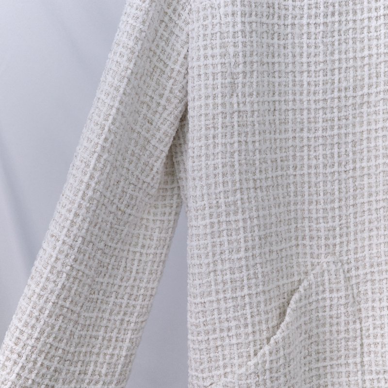 Chanel 香奈兒 立體花卉水晶裝飾 白色斜紋 軟呢外套-9