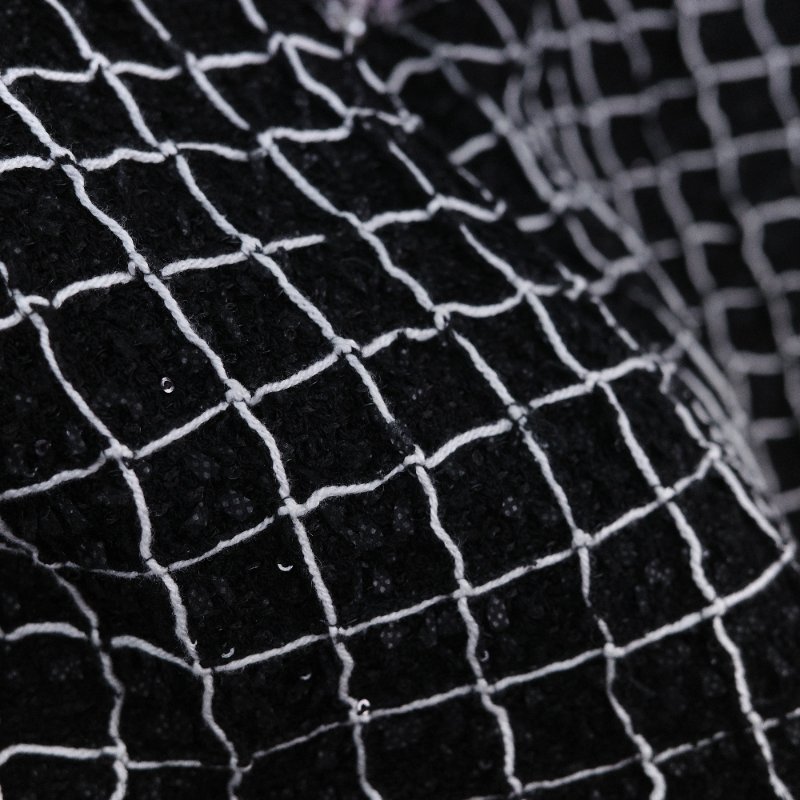 Chanel 香奈兒 黑白格紋亮片 裝飾珠珠 領口斜紋軟呢上衣-7