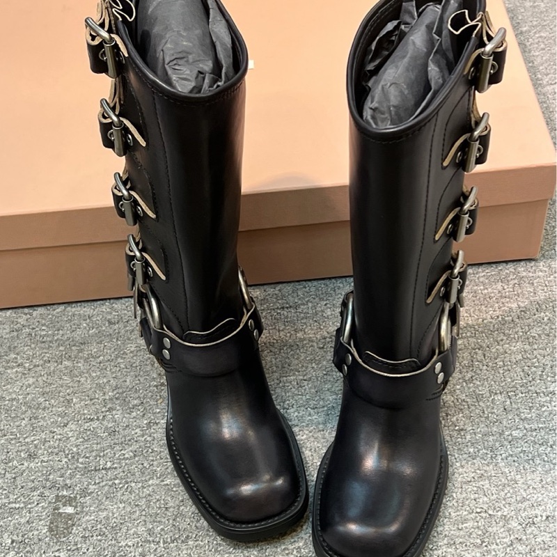 Miu Miu 女士 徽標高跟皮靴35 35.5 36 36.5 37 37.5 39 39.5 41碼跟高: 5cm; 筒高: 32cm-1