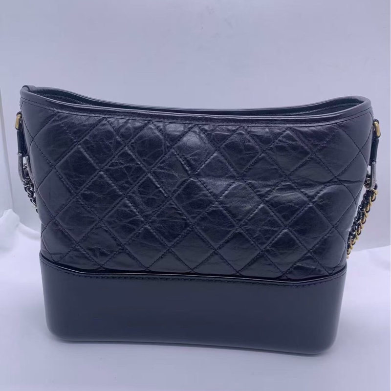 Chanel香奈兒流浪包中號黑色鏈條包，鐳射26開-1