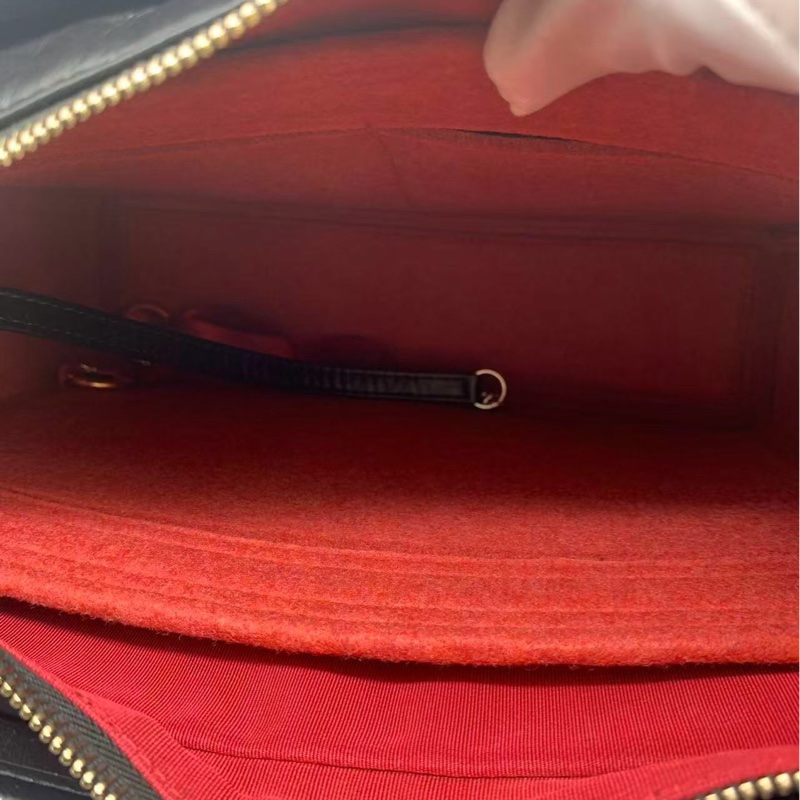 Chanel香奈兒流浪包中號黑色鏈條包，鐳射26開-6