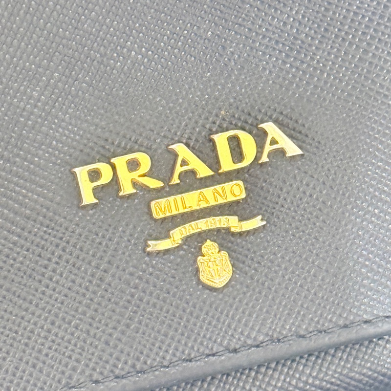 超級甜售🫨不錯的88新✨prada黑色防刮牛皮三折短夾 三折錢包 中夾 有零錢袋-1