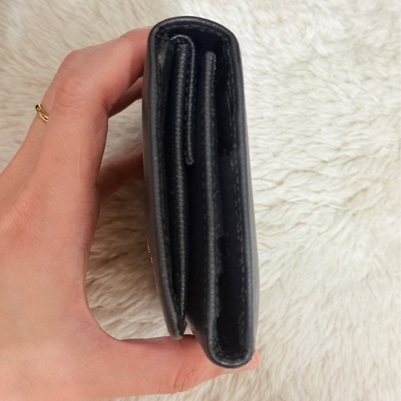 超級甜售🫨不錯的88新✨prada黑色防刮牛皮三折短夾 三折錢包 中夾 有零錢袋-79